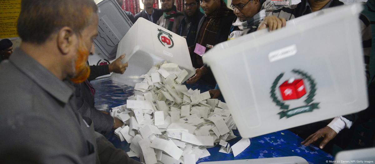 নির্বাচনে বিদেশি পর্যবেক্ষককে দিতে হবে মোট ১৪টি তথ্য